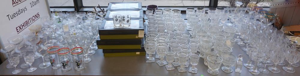 COLLECTION OF BARWARE INCLUDING 330ea0