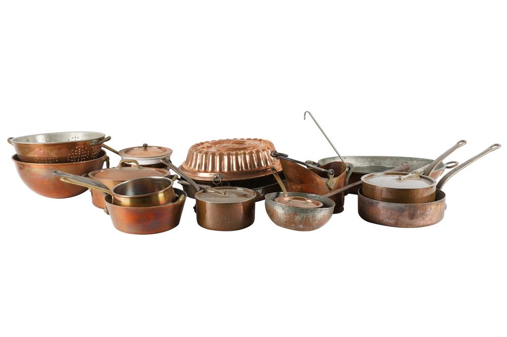 COLLECTION OF COPPER METAL COOKWARE 333570