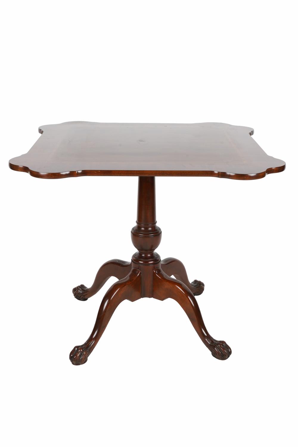 BAKER CHIPPENDALE STYLE MAHOGANY 33356a