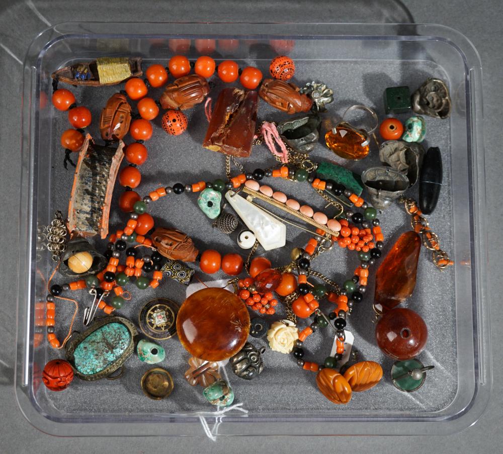 COLLECTION OF ASSORTED AMBER CORAL 333a6b