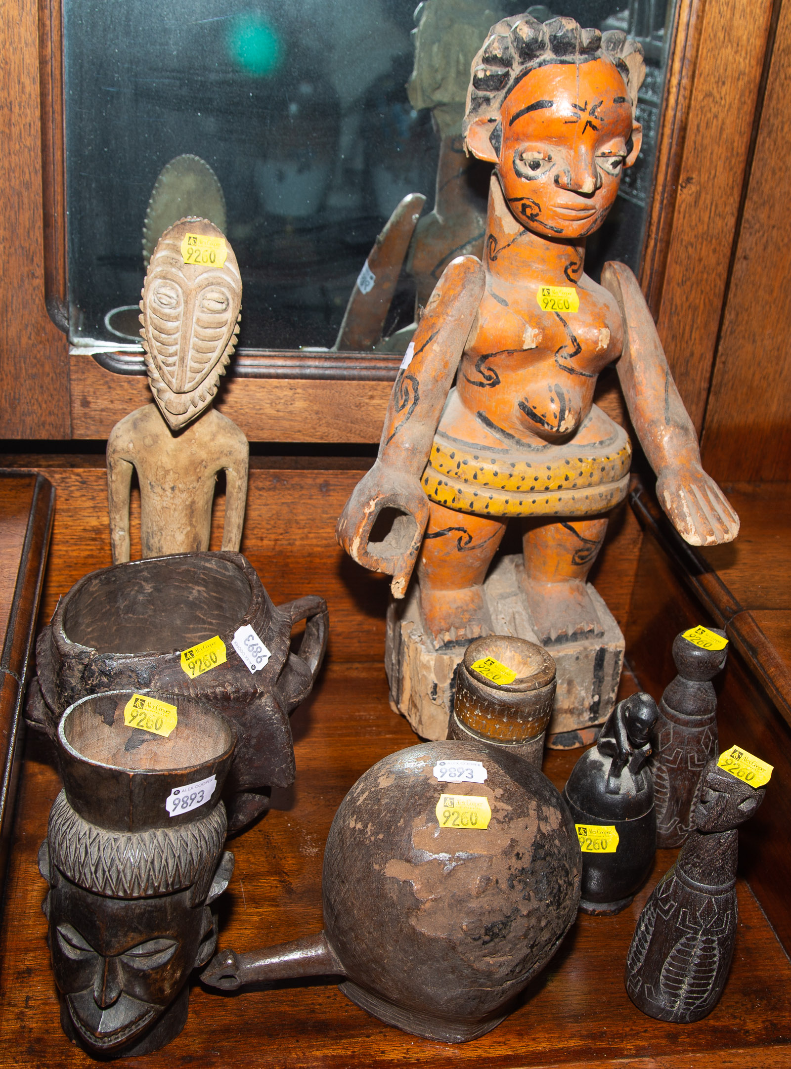 ASSORTED CARVED WOOD ETHNOGRAPHIC 3344e7