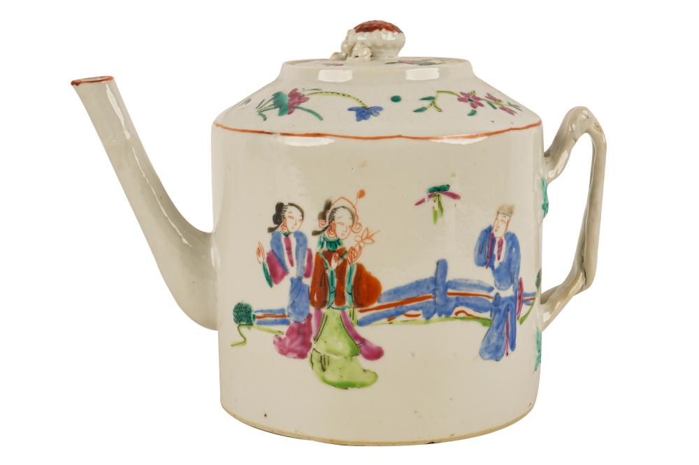 CHINESE PORCELAIN TEAPOTunmarked 33252d
