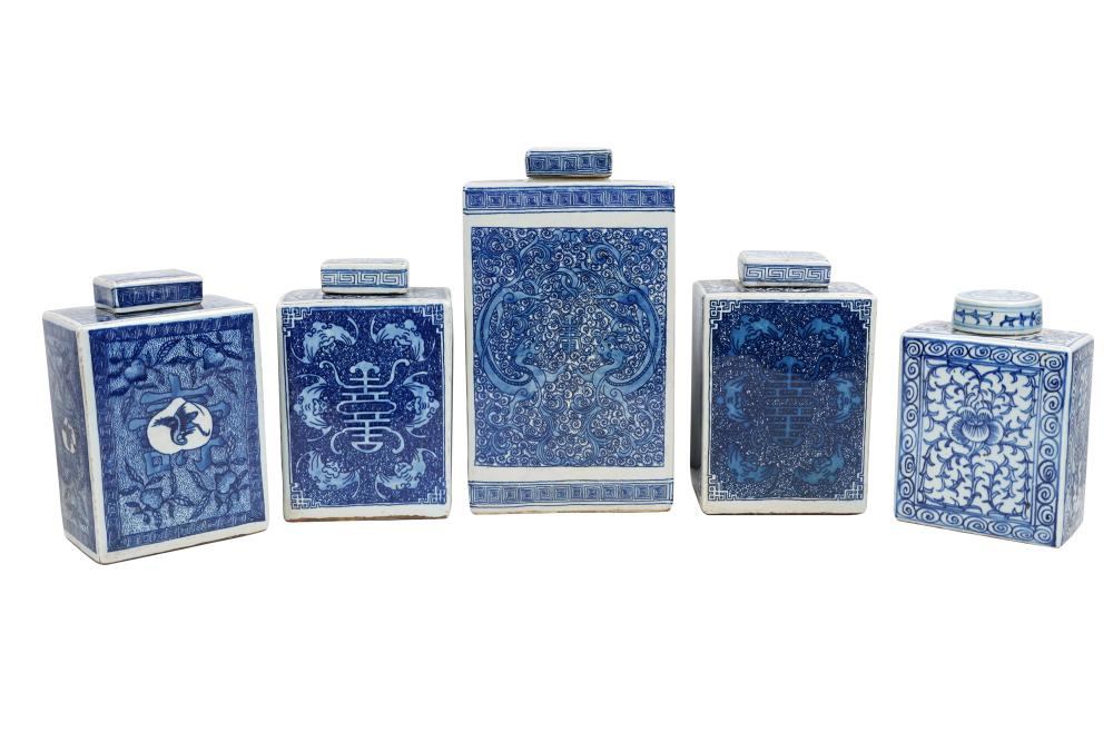 FIVE ASSORTED CHINESE BLUE WHITE 335e5a