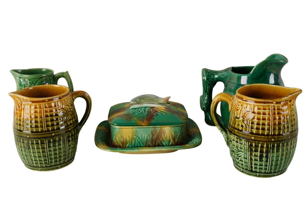 COLLECTION OF MAJOLICA POTTERYcomprising 33494d