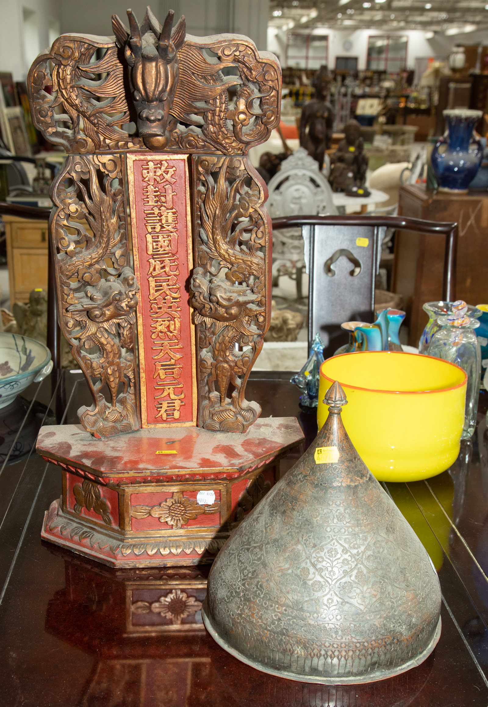 CHINESE DOMESTIC SHRINE STAND  338cd2