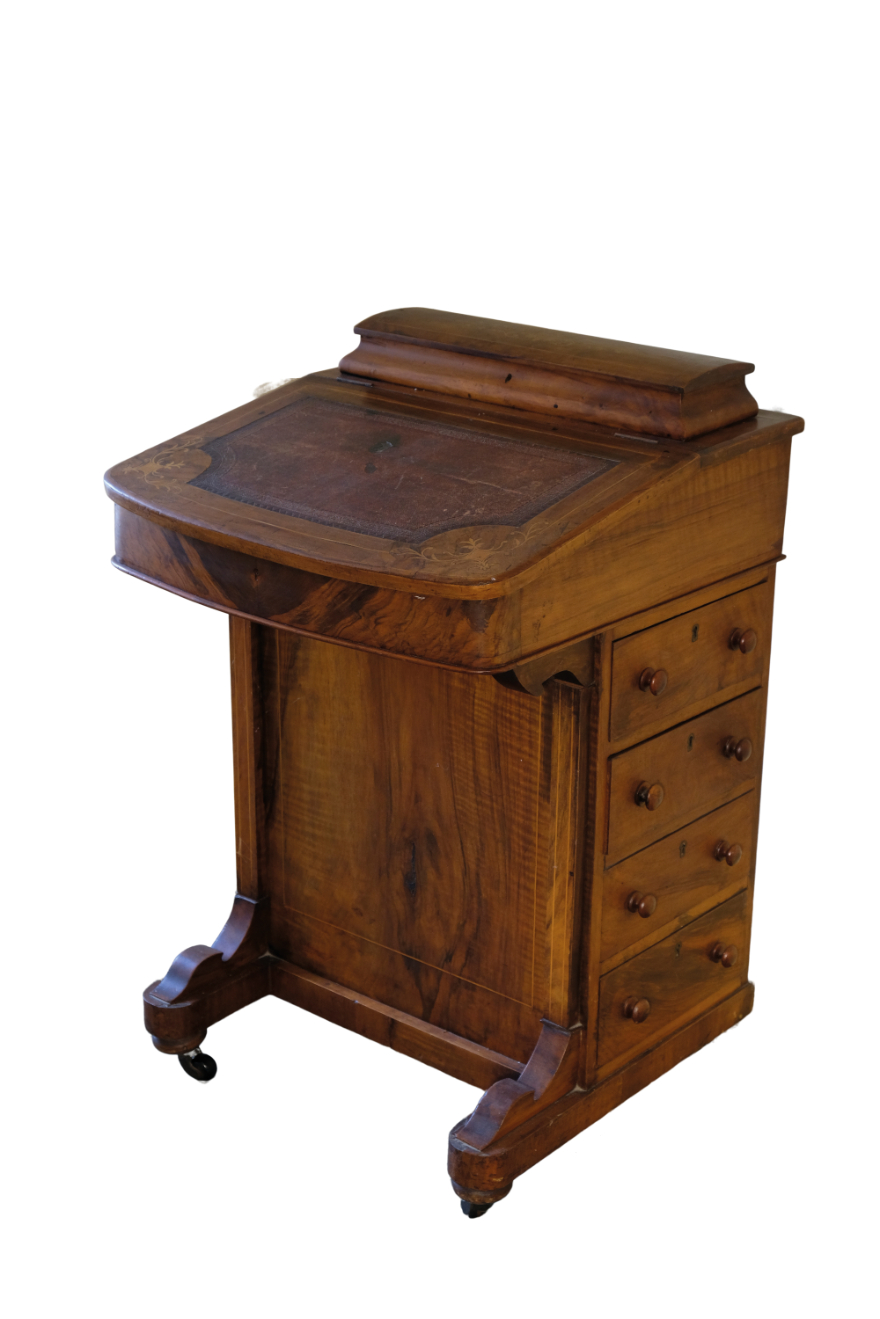 A VICTORIAN WALNUT AND MARQUETRY 33908a