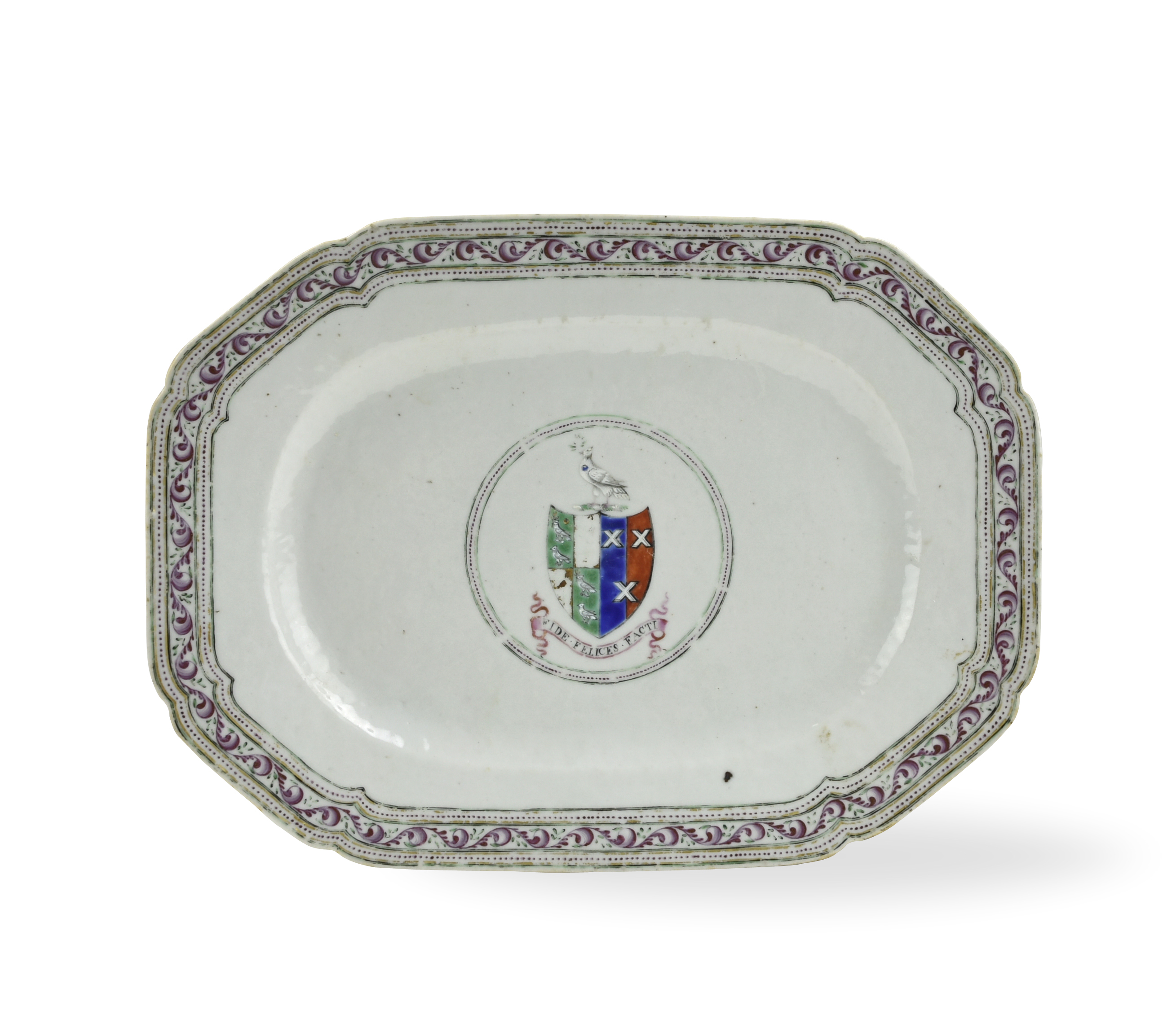 CHINESE EXPORT ARMORIAL PLATE  339220