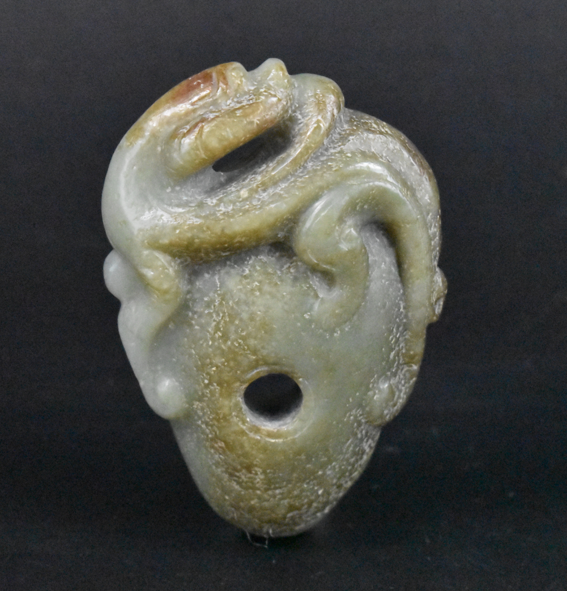 CHINESE JADE CARVING TOGGLE W CHI DRAGON MING 33a2c0
