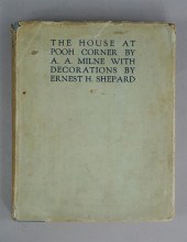A. A. MILNE. THE HOUSE AT POOH CORNERA.