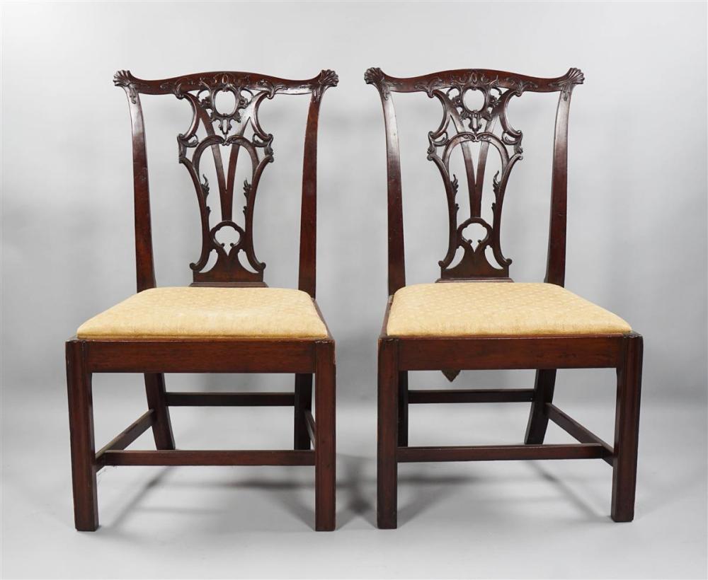 PAIR OF ENGLISH CHIPPENDALE MAHOGANY 33aa8d