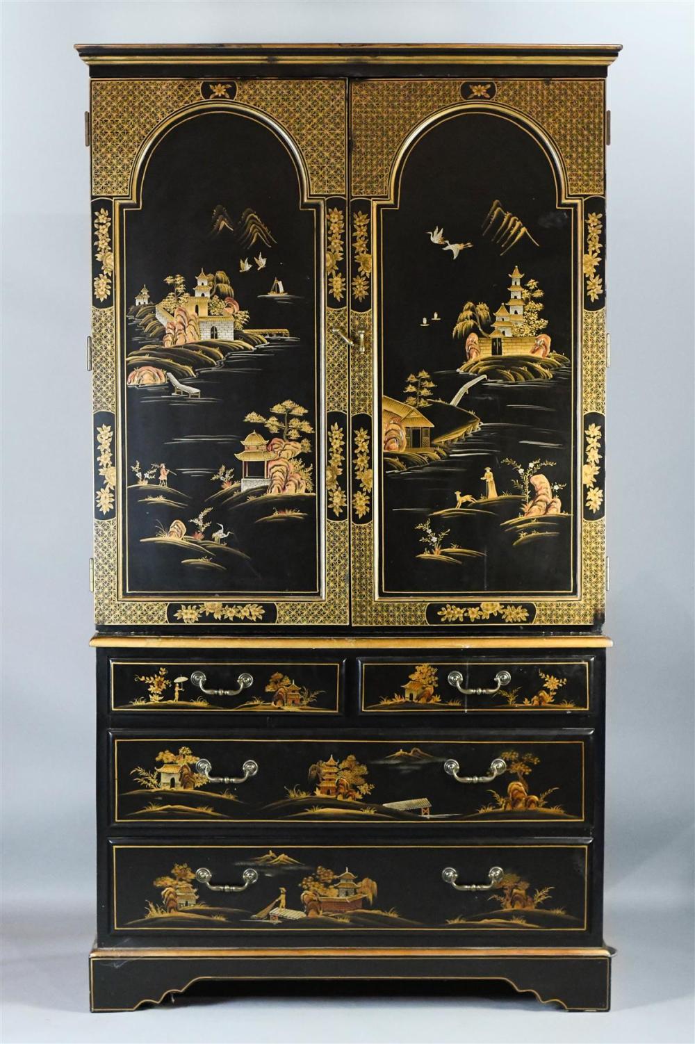 GEORGE III STYLE CHINOISERIE DECORATED 33abcd