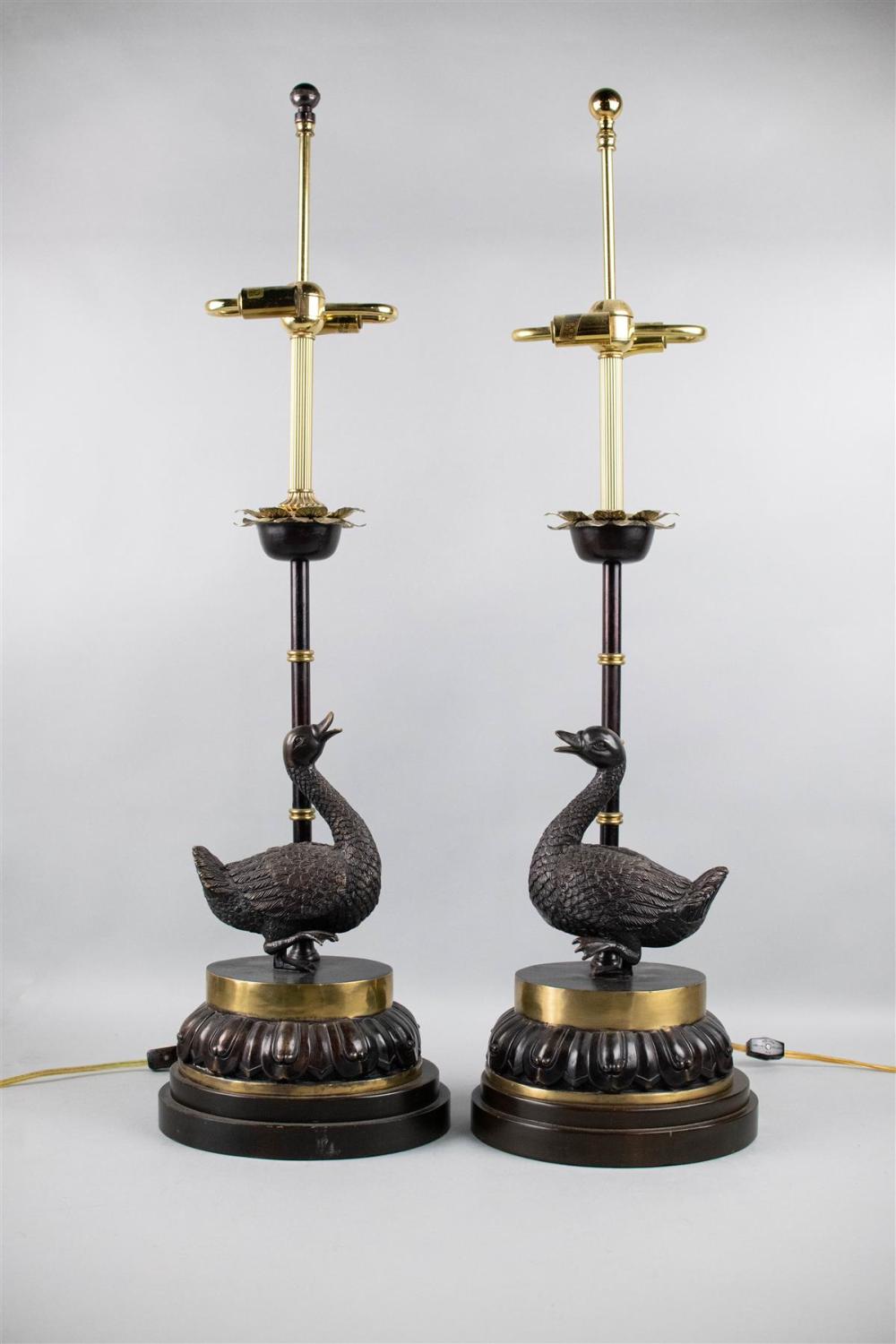 PAIR OF FREDERICK COOPER BRASS 33ac39