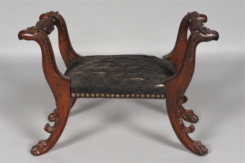 AMERICAN CLASSICAL MAHOGANY CARVED 33ad5d