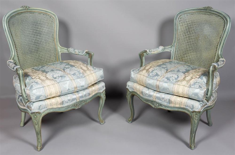 PAIR OF LOUIS XV STYLE BLUE PAINTED 33b779