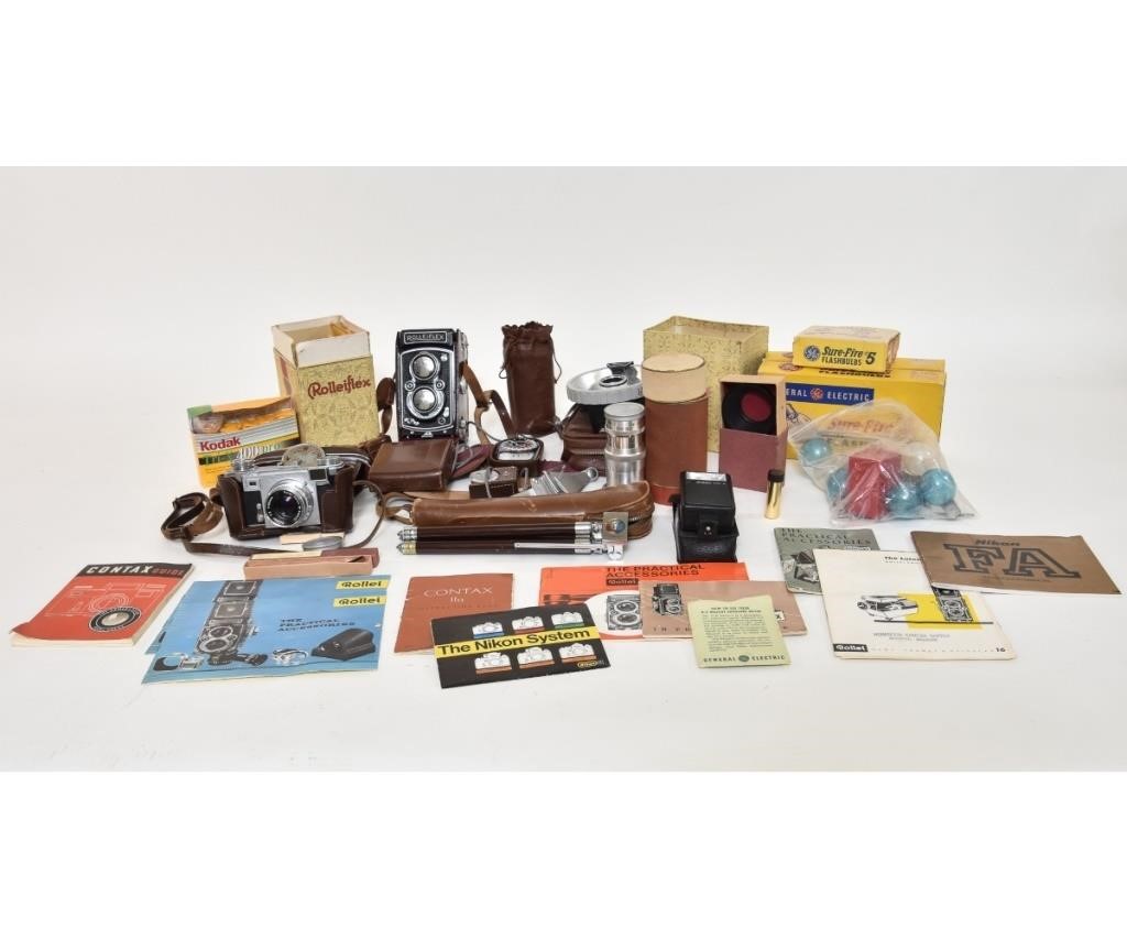 Vintage Camera Equipment to include 339503