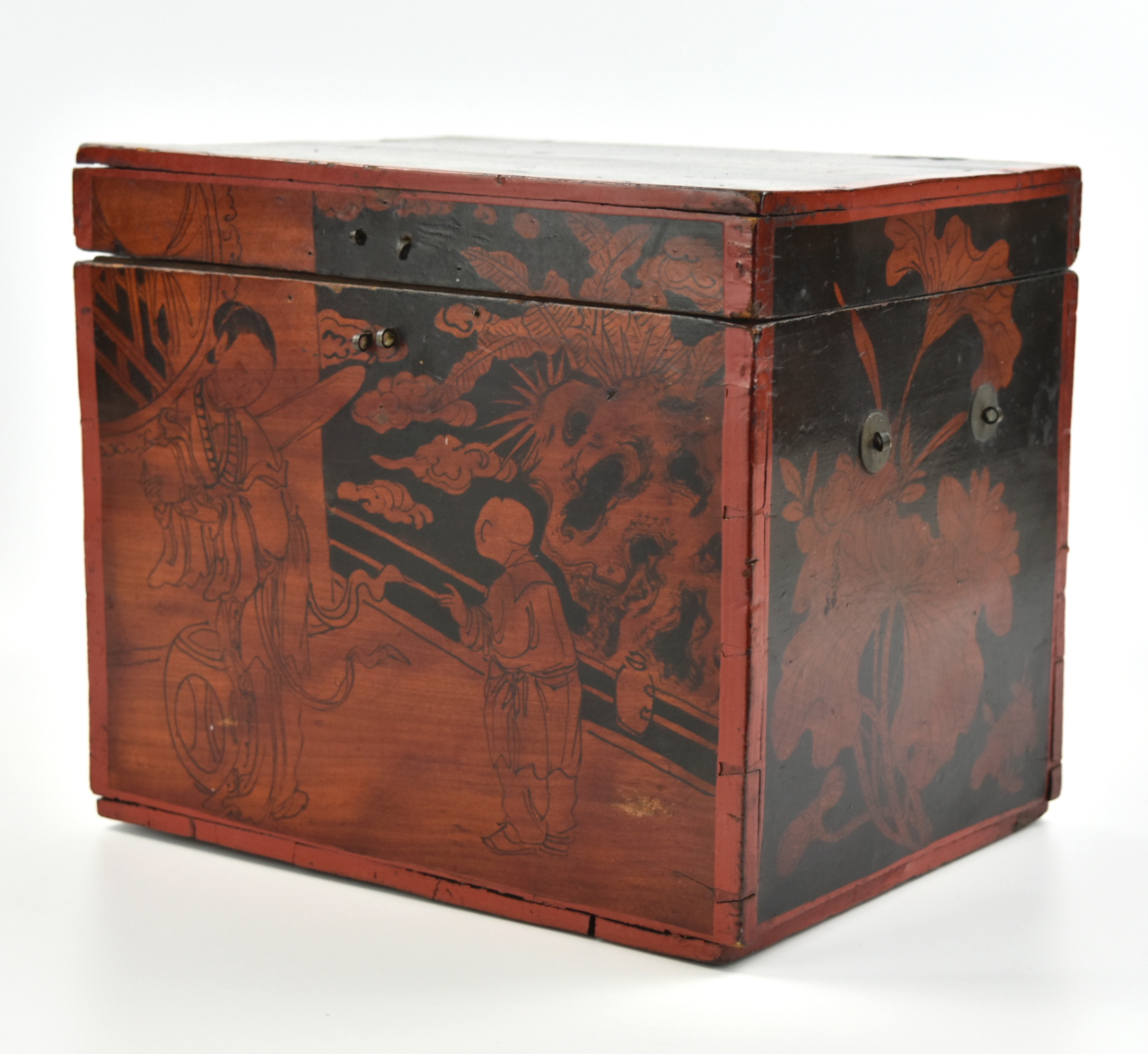 CHINESE LACQUER WOOD COVERED BOX  33977b