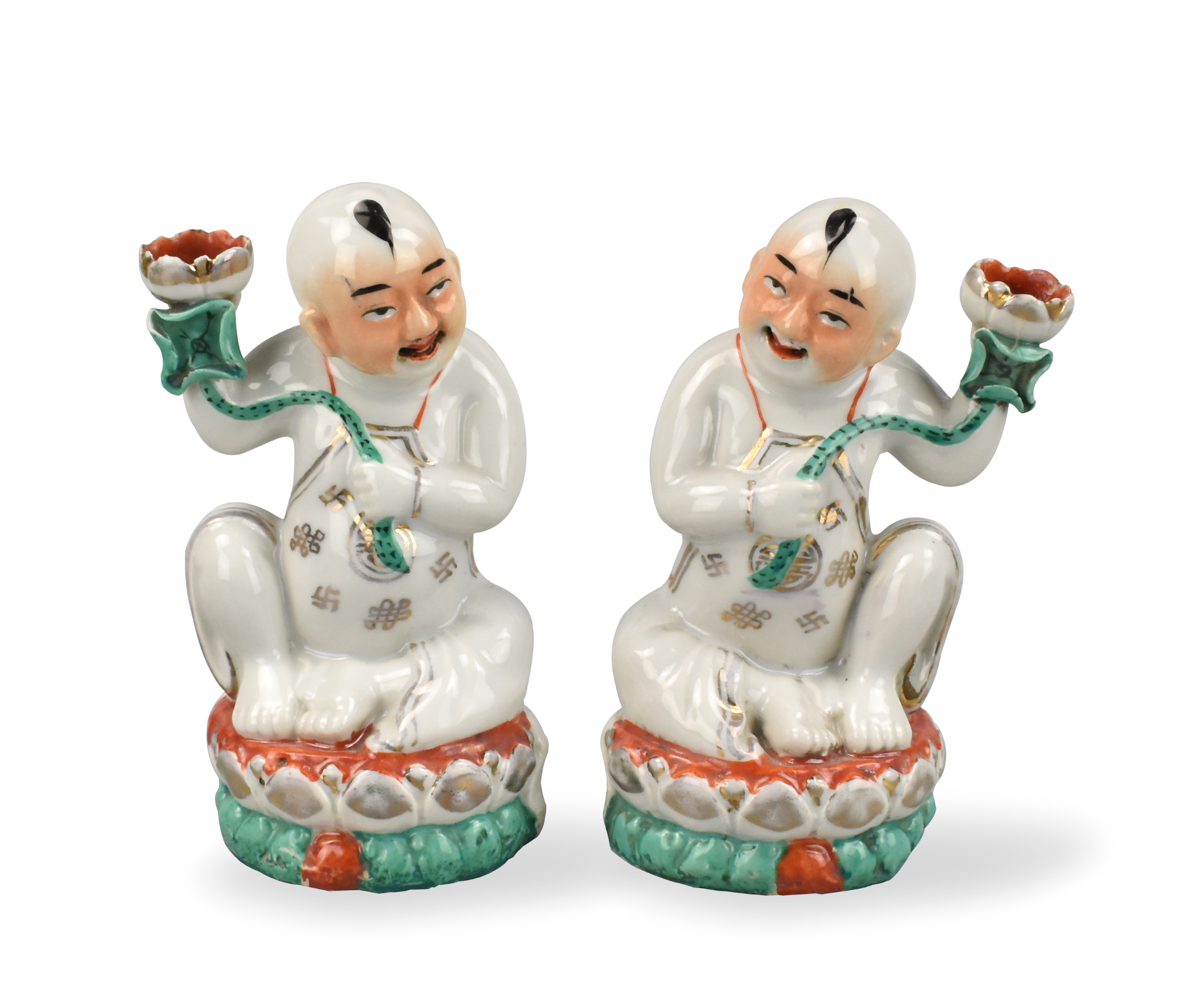 PAIR OF CHINESE BOYS HOLDING LOTUS 339a17