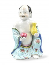CHINESE FAMILLE ROSE FIGURE OF LUOHAN,18TH