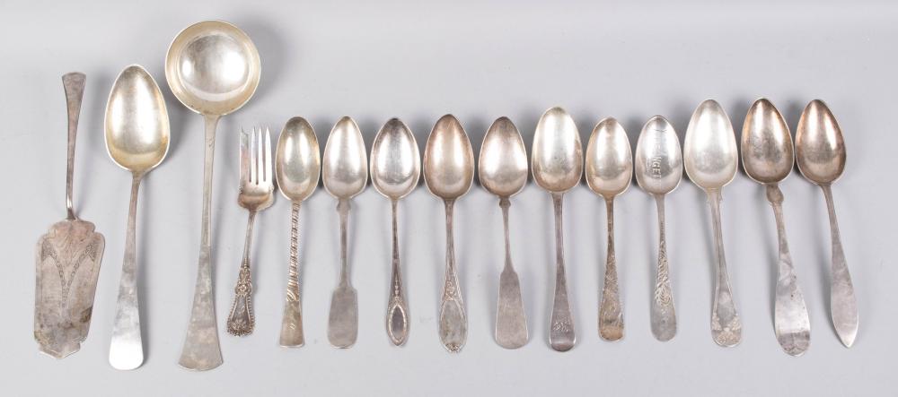 COLLECTION OF VARIOUS SERVING PIECESCOLLECTION 33ca29