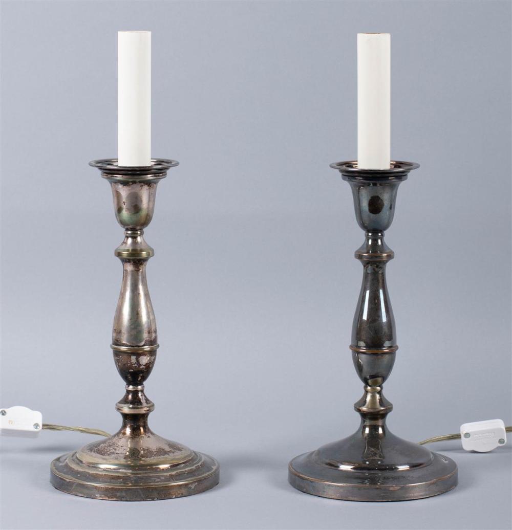 PAIR OF SILVERPLATED CANDLESTICK 33cc3e