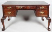CHIPPENDALE STYLE MAHOGANY DESK 33cecd
