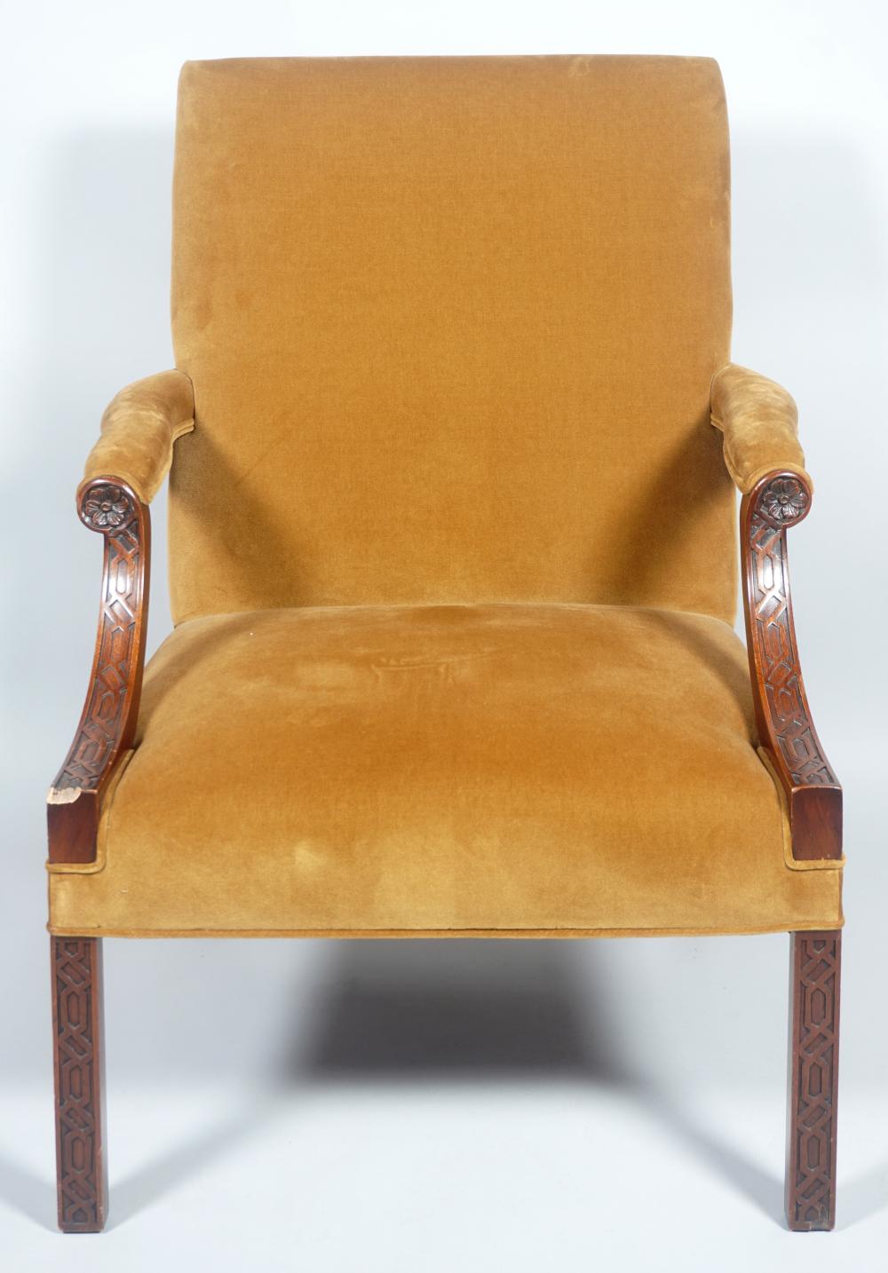 CHIPPENDALE STYLE UPHOLSTERED ARMCHAIR 33cede