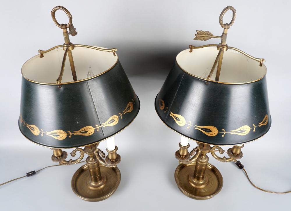 PAIR OF BOUILLOTTE LAMPS WITH TOLE 33d0e8