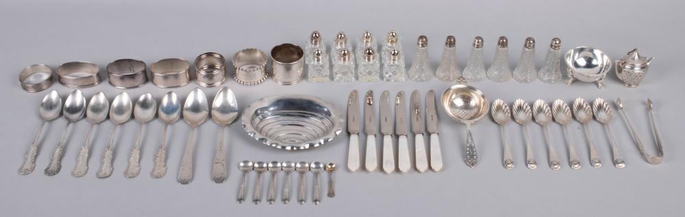 COLLECTION OF SMALL SILVER TABLE 33d10d