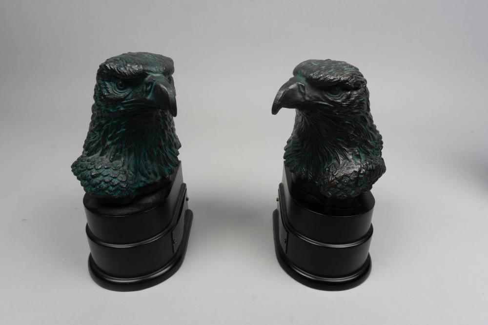 PAIR OF EAGLE BOOKENDS PRESENTED 33d17a