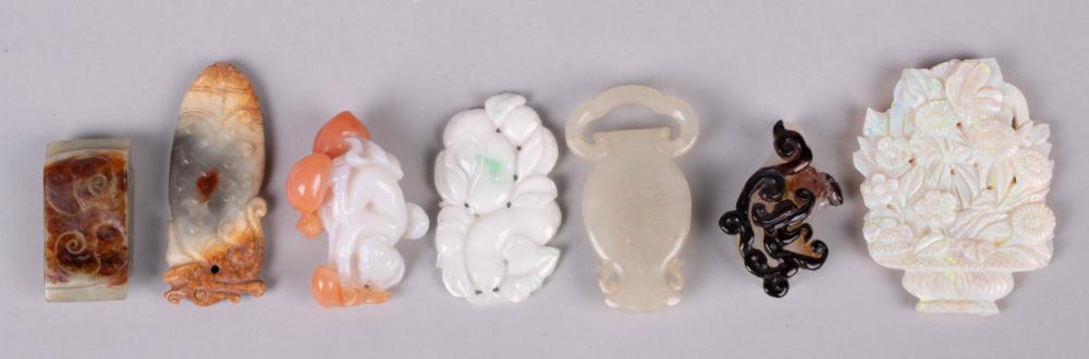 FOUR CHINESE PENDANTS THREE CARVINGS 33d29a