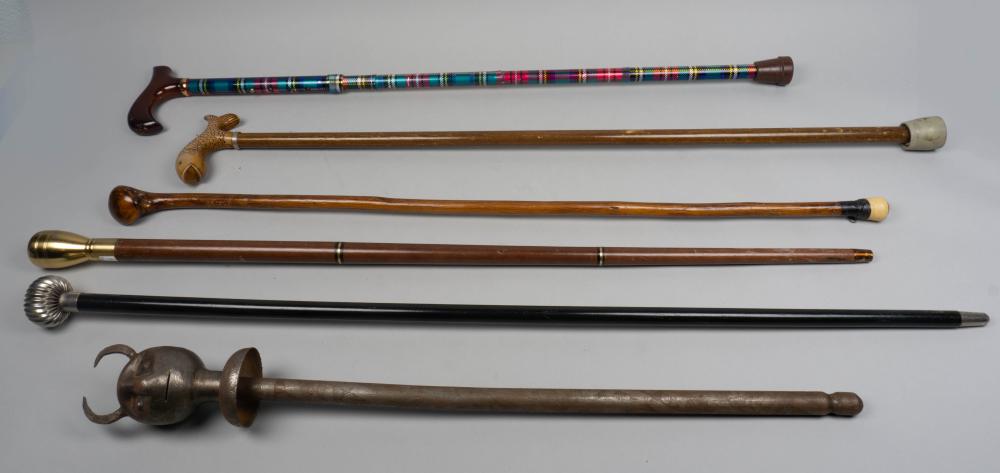 GROUP OF SIX WALKING STICKS AND 33d314