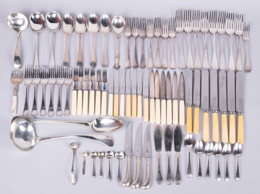 ENGLISH SILVERPLATED PART FLATWARE 33d41f