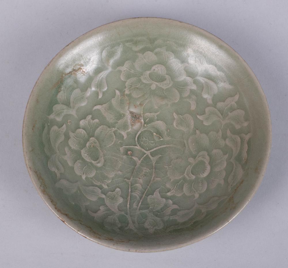 CHINESE YAOZHOU CARVED CELADON 33d435