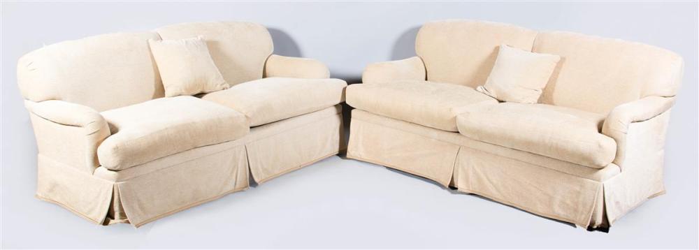 PAIR OF CONTEMPORARY UPHOLSTERED 33bc4c