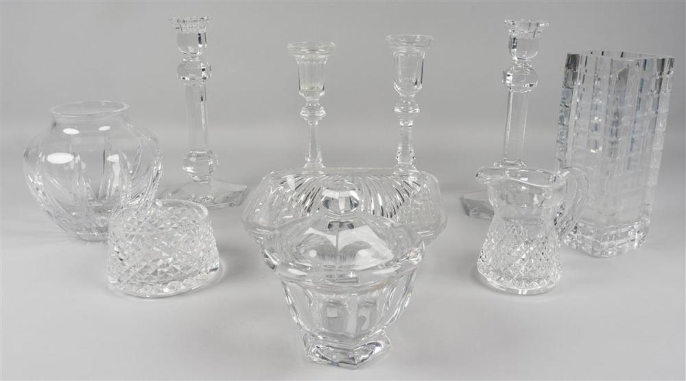 GROUP OF SIGNED CRYSTAL ITEMSGROUP 33c15a