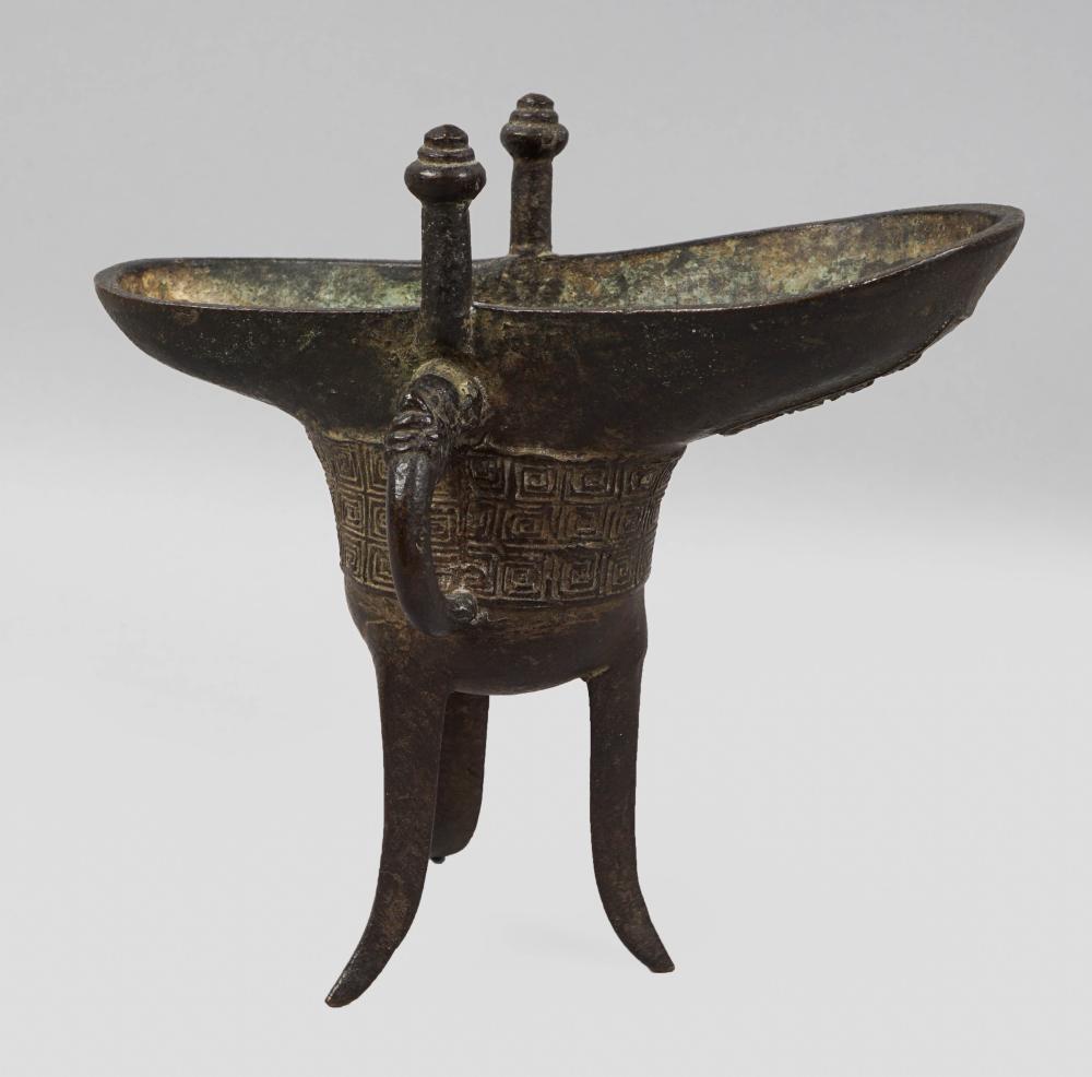 CHINESE ARCHAISTIC BRONZE JUE  33c4be