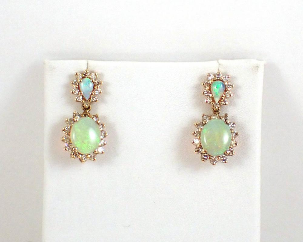 PAIR OF DIAMOND OPAL AND FOURTEEN 33f256