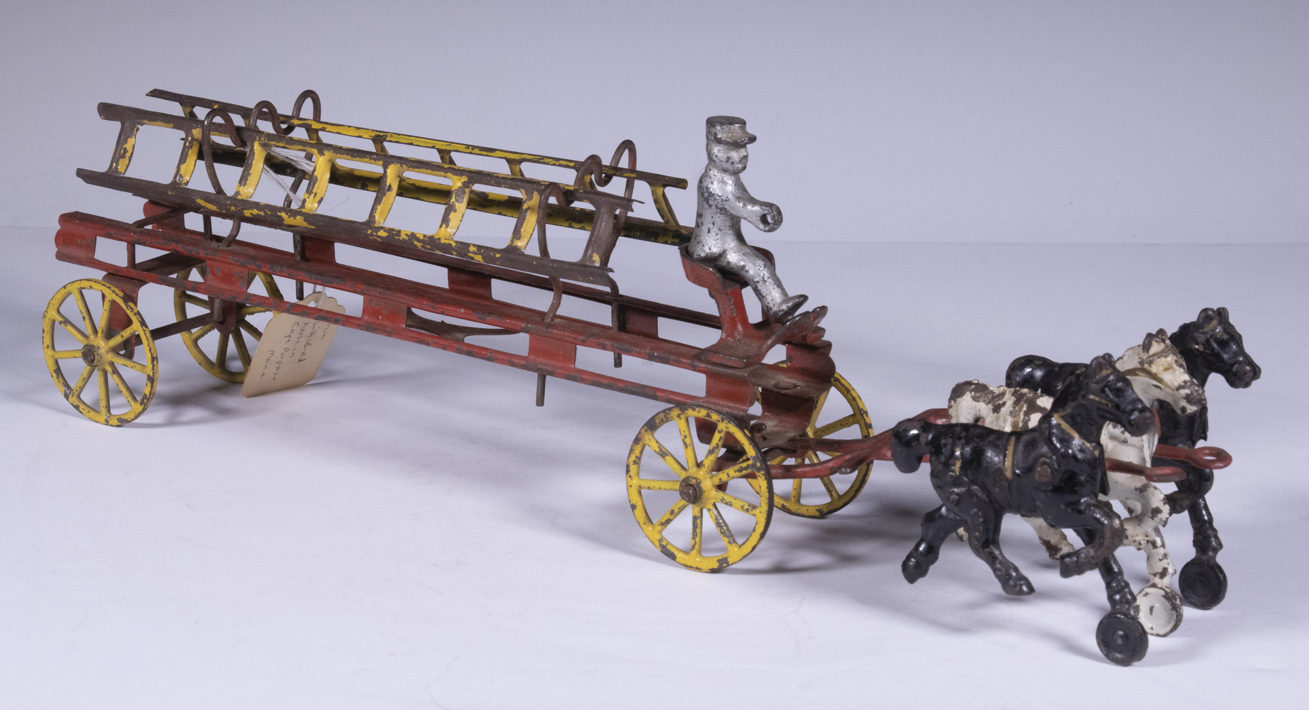 FIRE LADDER WAGON TOY WITH 3 HORSE 33fd68
