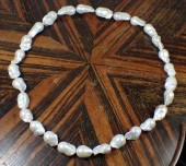 LARGE WHITE BAROQUE PEARL NECKLACELARGE 340362