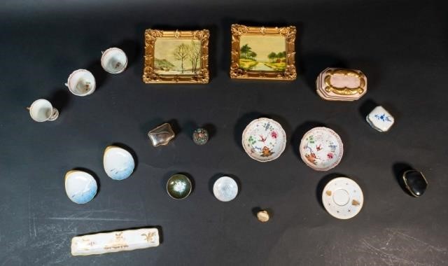 GROUPING OF TABLE TOP ITEMS4 porcelain 34049e