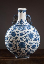 CHINESE BLUE AND WHITE   33e767