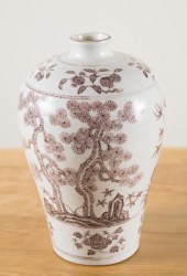 CHINESE MING STYLE COPPER RED PORCELAIN