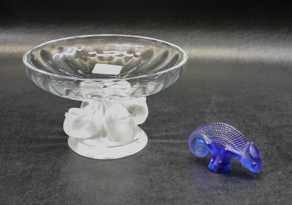 TWO LALIQUE GLASS ITEMSTWO LALIQUE 340a0a