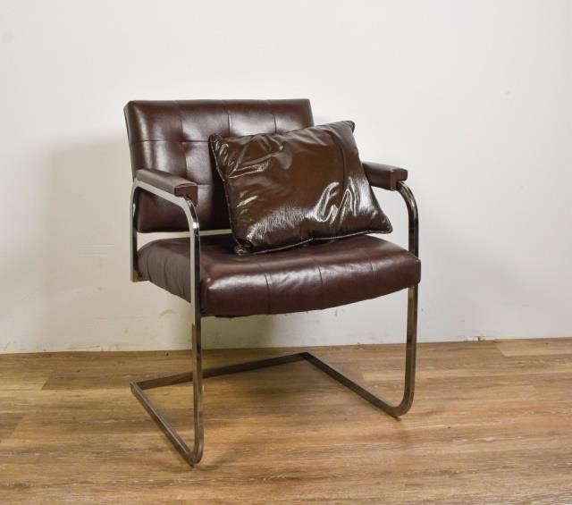 LEATHER ARMCHAIR IN THE STYLE OF 340dcd