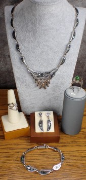 SIX ARTICLES OF STERLING SILVER TAXCO