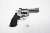 SMITH AND WESSON MODEL 686-5 REVOLVERSMITH