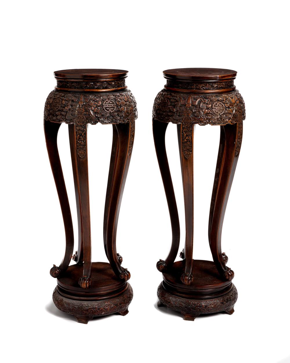 A PAIR OF CHINESE CARVED HARDWOOD 344a3e