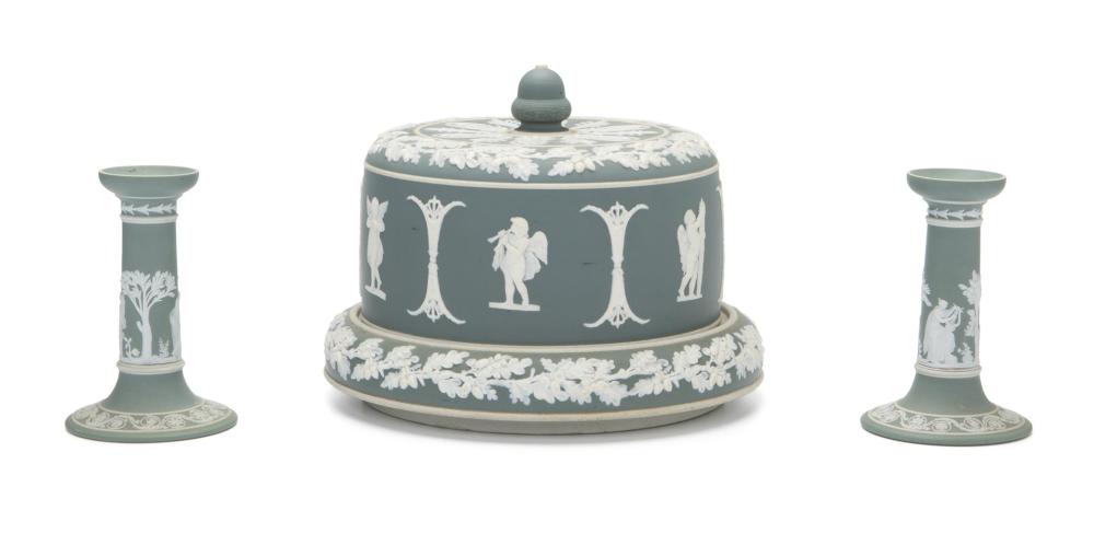 A GREEN WEDGWOOD STYLE CHEESE DOME 344d6f
