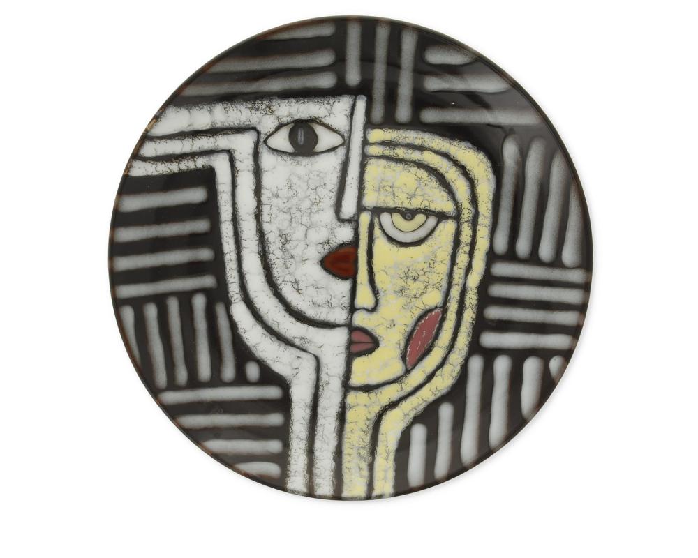 A PICASSO STYLE MODERN POTTERY 343c21