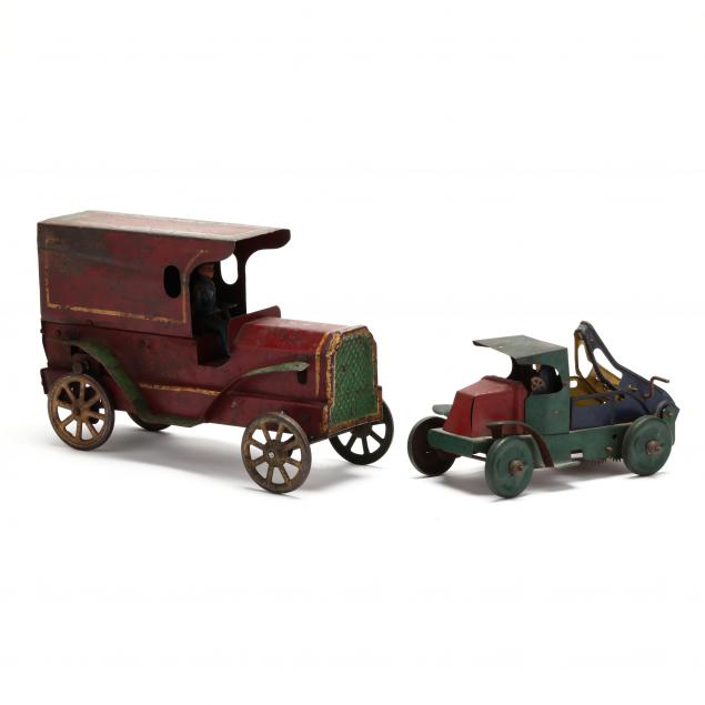 TWO 1920S TOY VEHICLES A delivery 346bc8